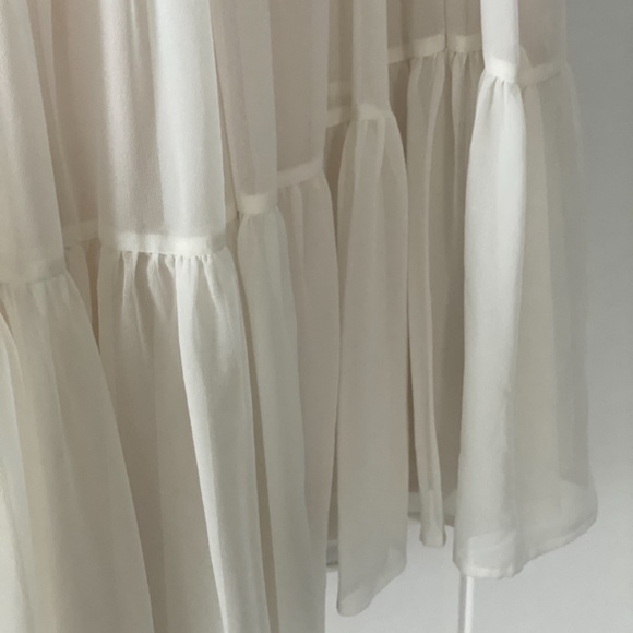 Dress - Picture 4 of 5